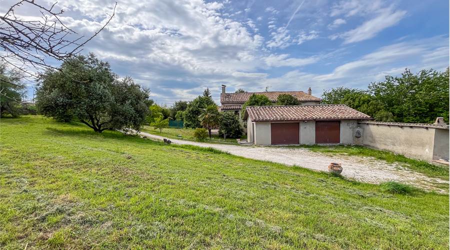 Giardino e garage
