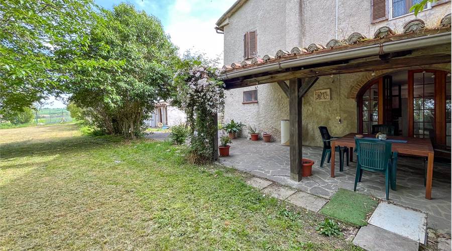 Giardino e veranda